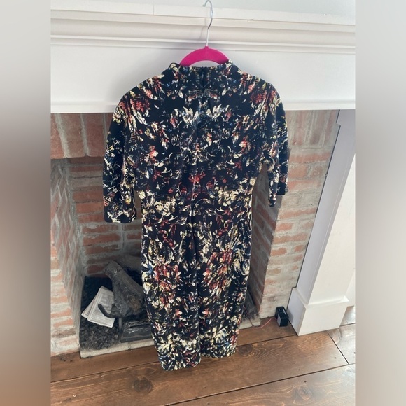 Maggy London Stunning Black Fitted Structured Dress with Color Sprays size 4 - Picture 6 of 7